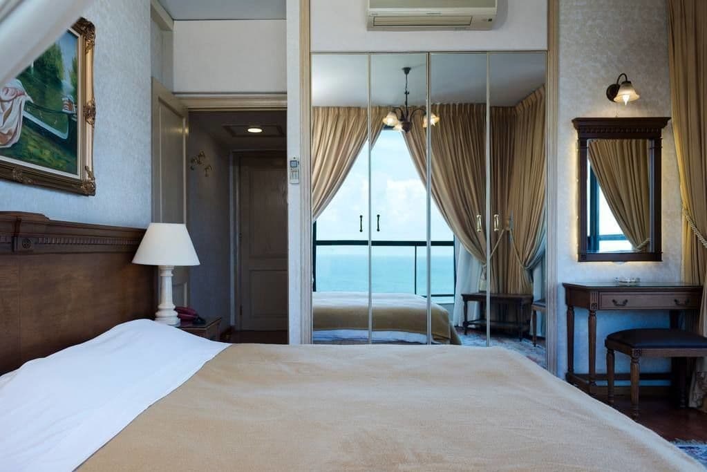 Holiday Home Suites Beirut Ngoại thất bức ảnh